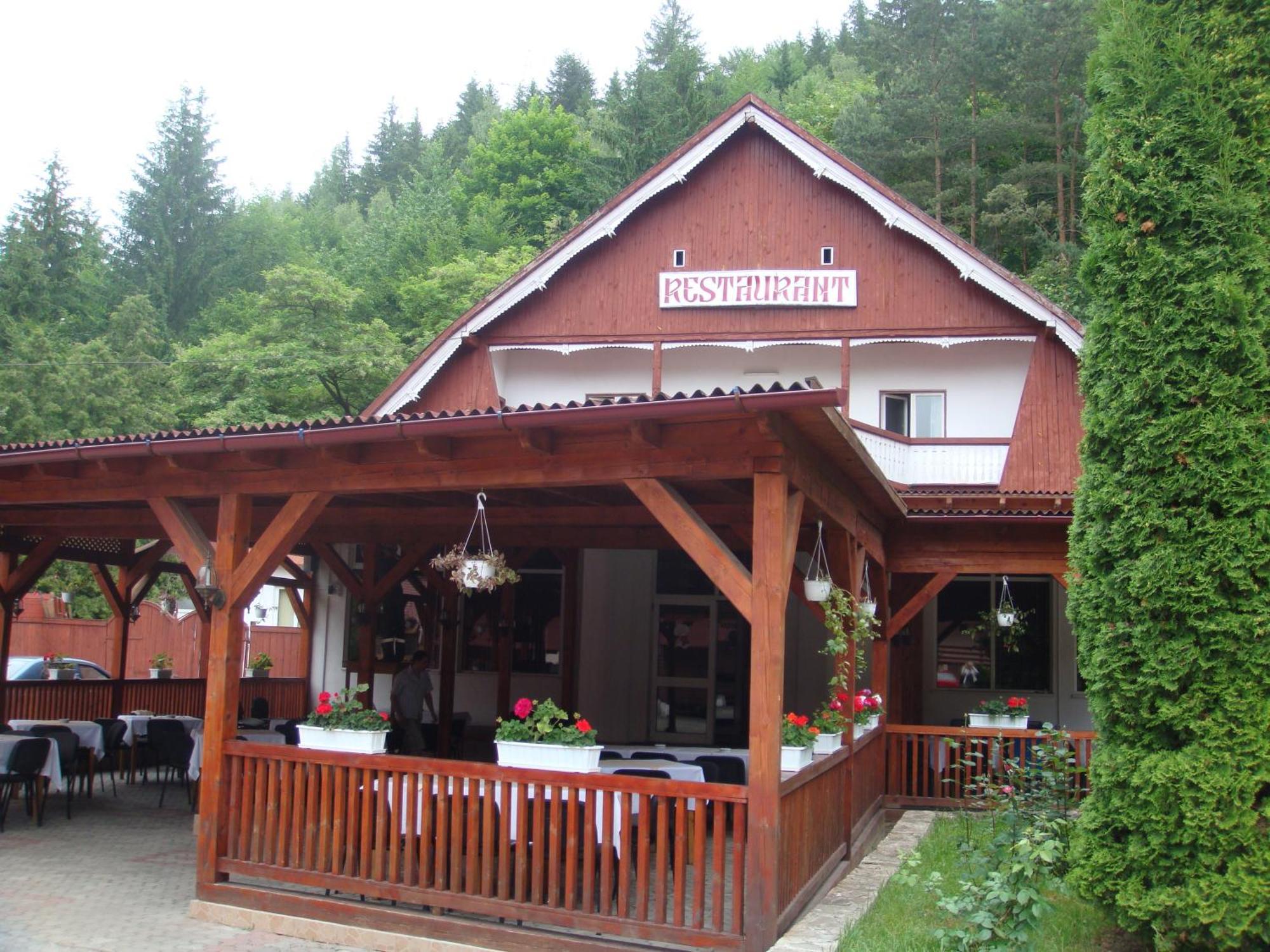 Motel Cristina Біказ Екстер'єр фото